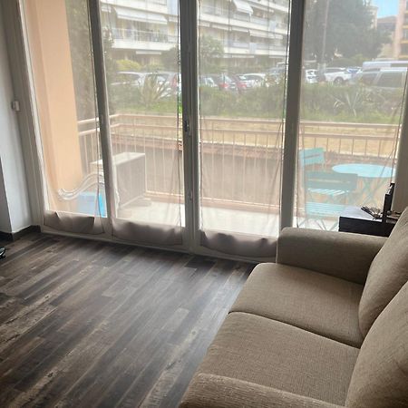 Appartement Proche Gare Routiere Menton Bagian luar foto